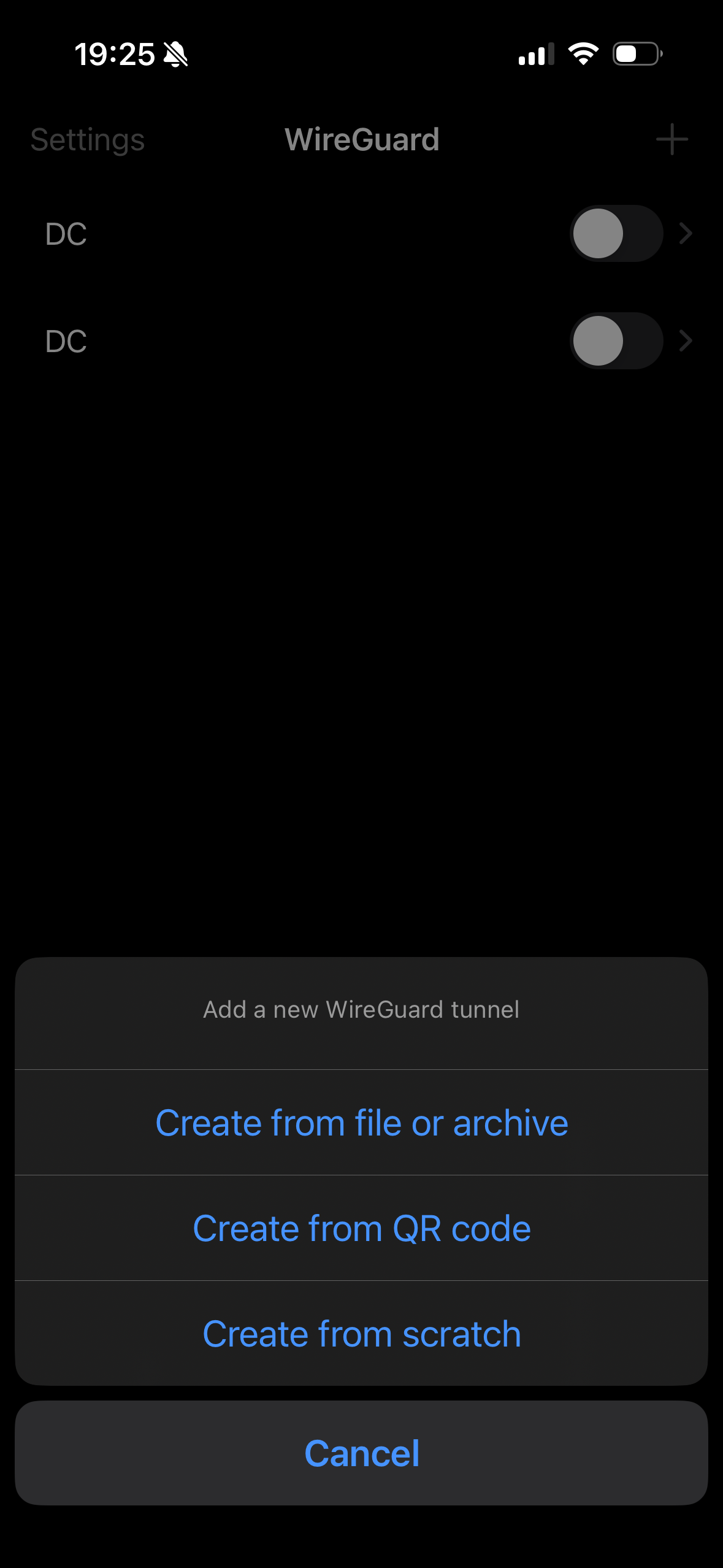 Options for adding the new WireGuard peer to the client (Apple iOS app)